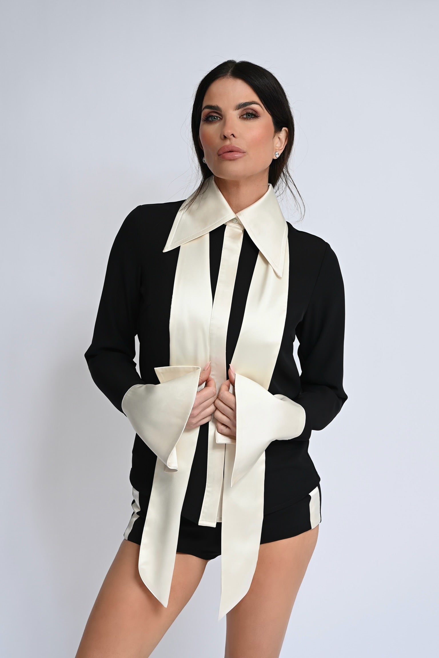 Amour Hotpants Black & Ivory